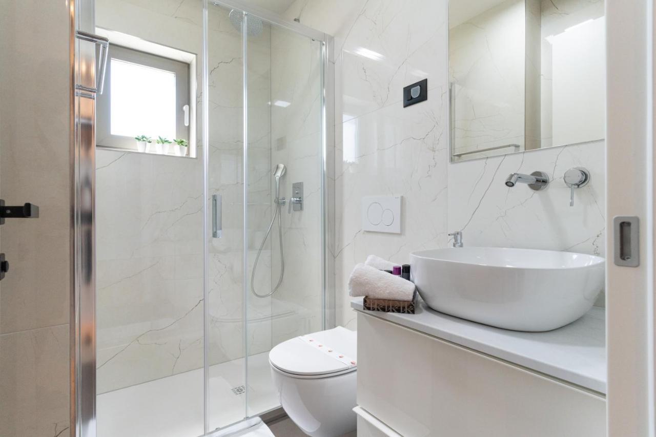 Prestige Studio Apartment Rovinj Exterior photo