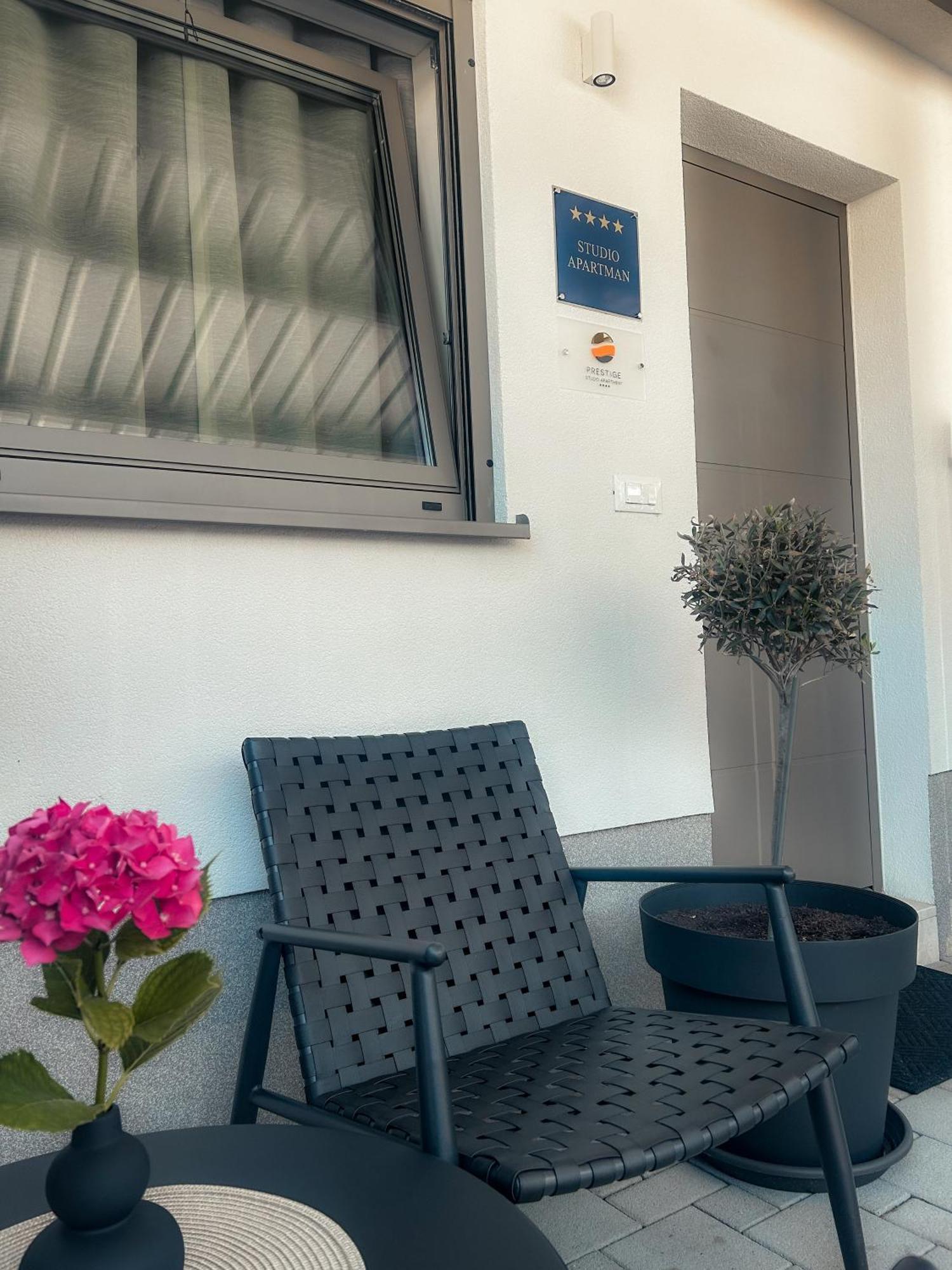 Prestige Studio Apartment Rovinj Exterior photo